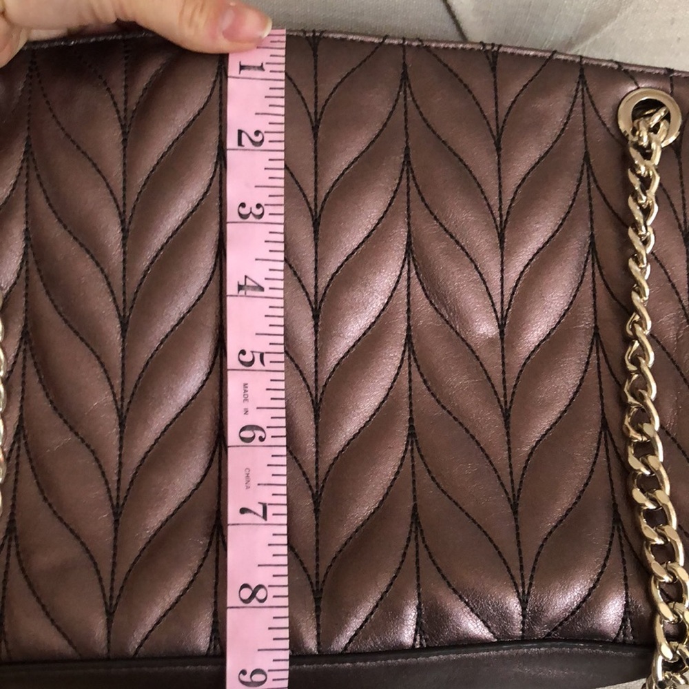 Beautiful bronze Kate Spade purse with gold chain handle - Picture 11 of 14